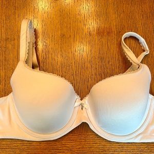 Victoria’s Secret Body by Victoria Lined Demi Bra | 34D